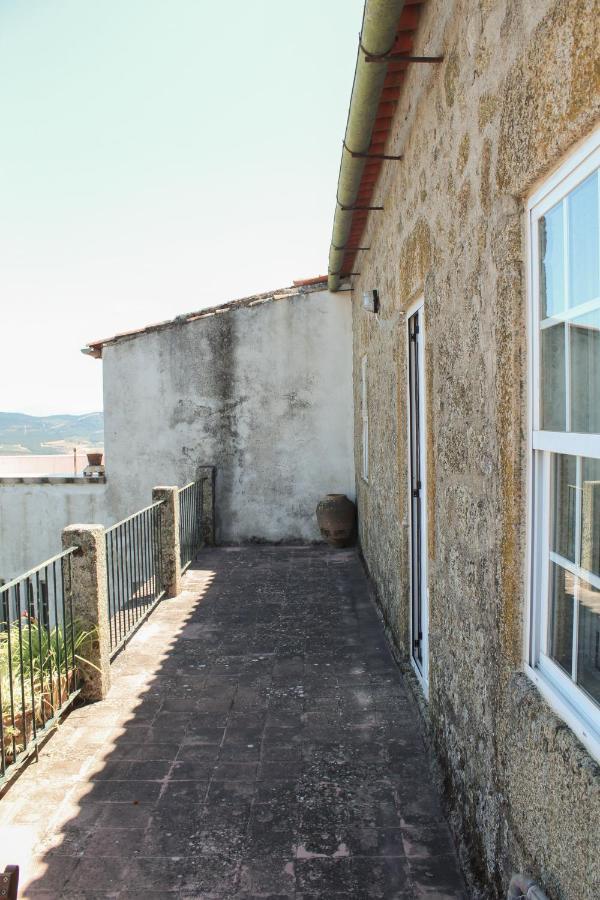 Vila Nave De Pedra Monsanto Exteriér fotografie